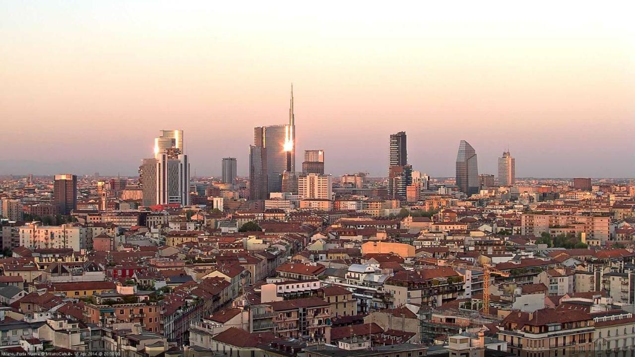 Grazioso Bilocale A 100 Mt Dalla Metropolitana Sesto San Giovanni Exterior photo